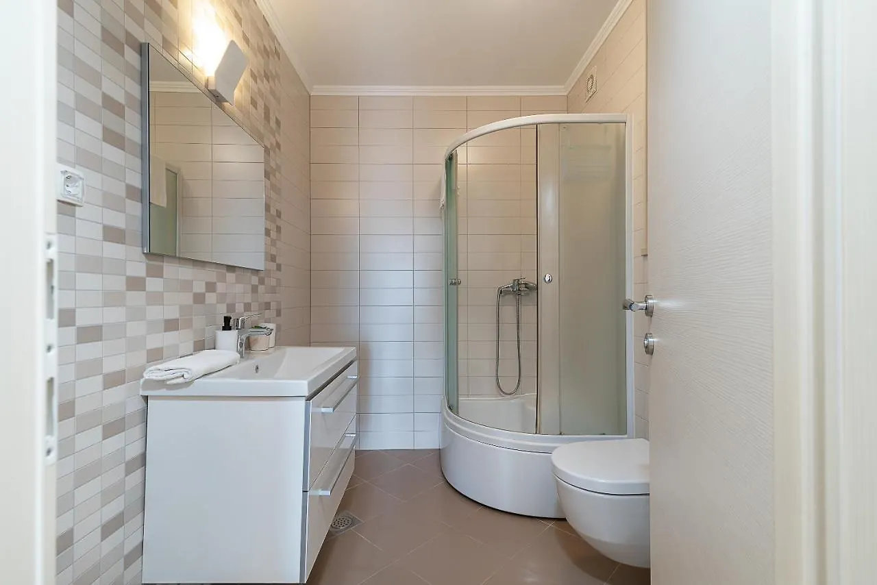 Apartman Marino Τρογκίρ 0*,  Κροατία