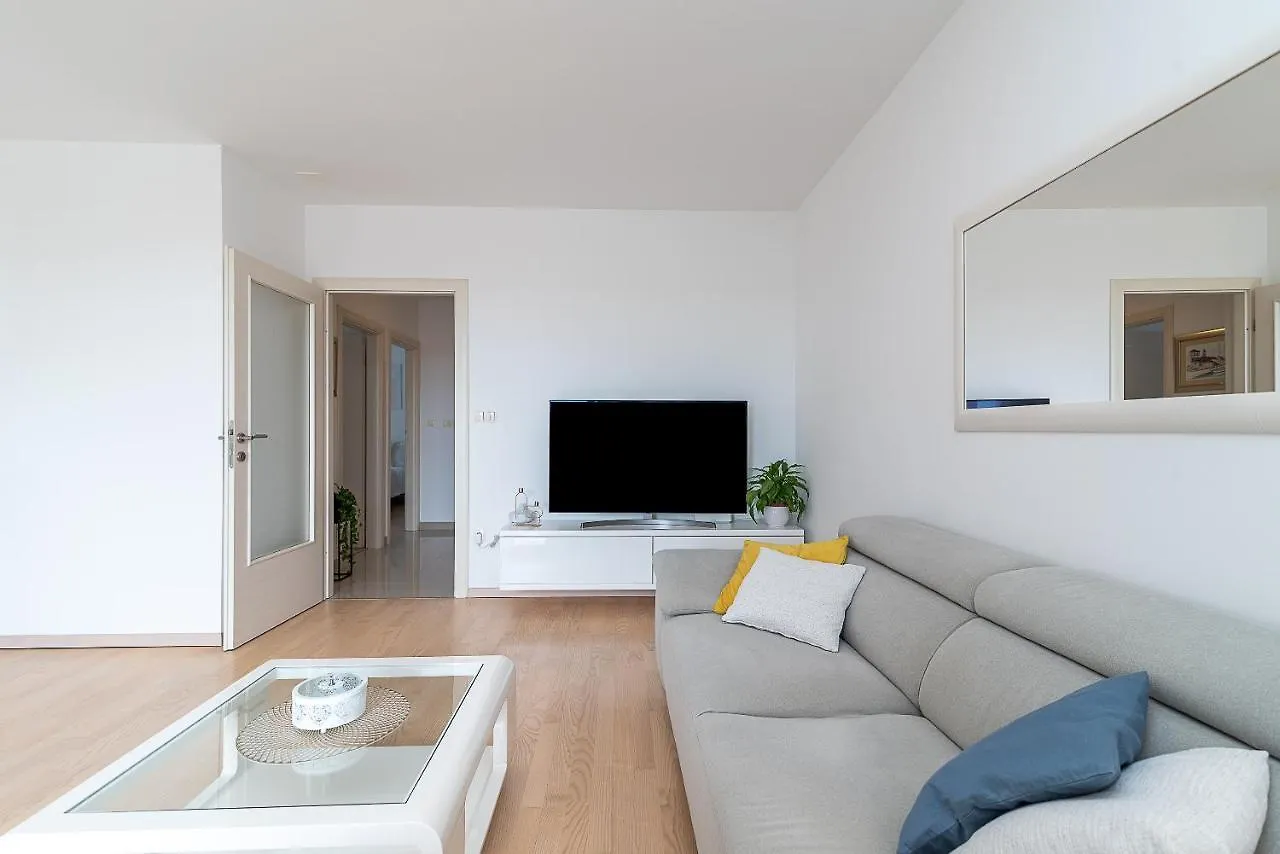 Apartment Apartman Marino Trogir