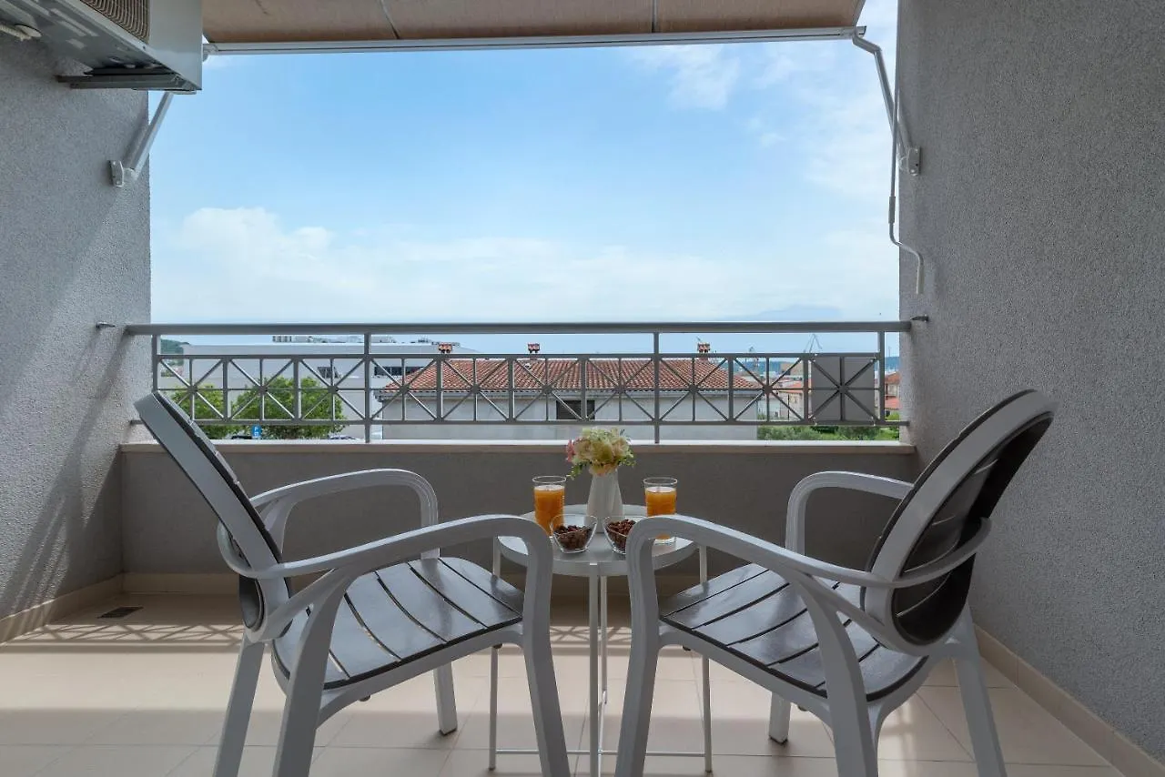 Apartman Marino Τρογκίρ 0*,  Κροατία