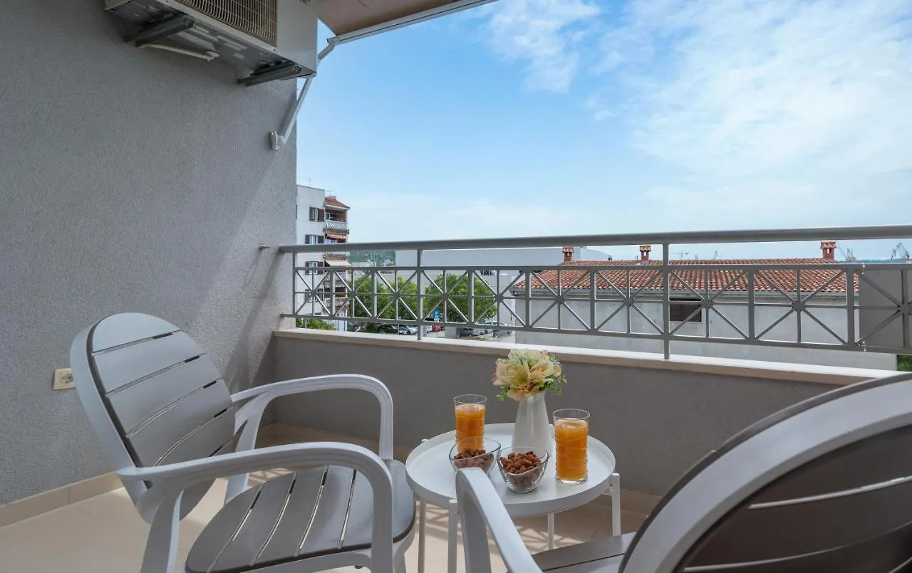 Apartman Marino Trogir 0*,